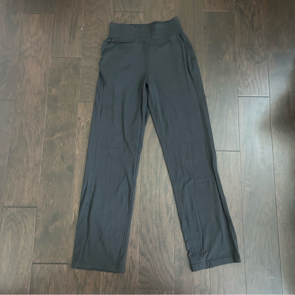 Lululemon Athletica Black Straight Leg Yoga Pants